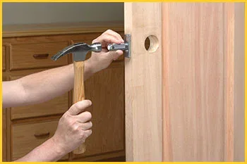 Exclusive Locksmith Service Rego Park, NY 718-673-6785 - 14-install-new-lock